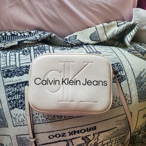 Calvin Klein Jeans Light Pink Camera Bag Crossbody Bag
